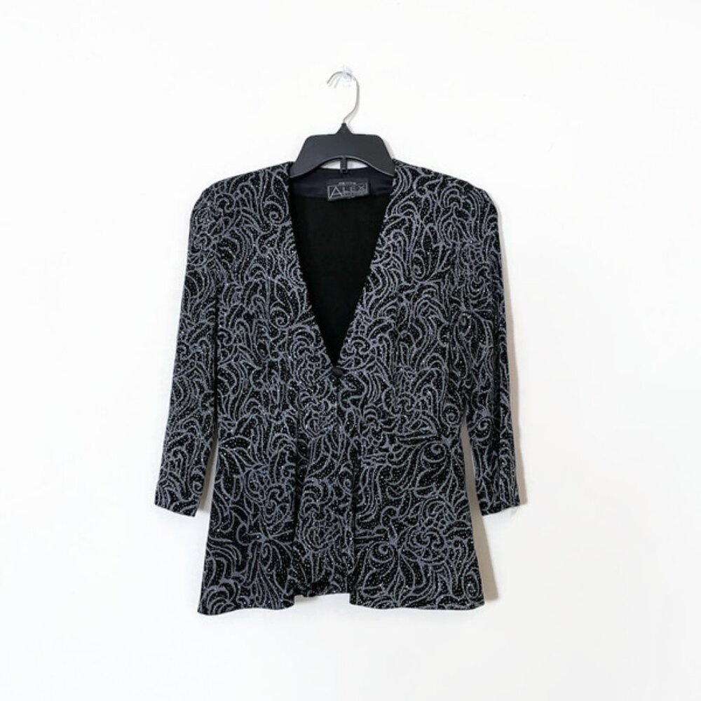 Shiny blazer for evening parties